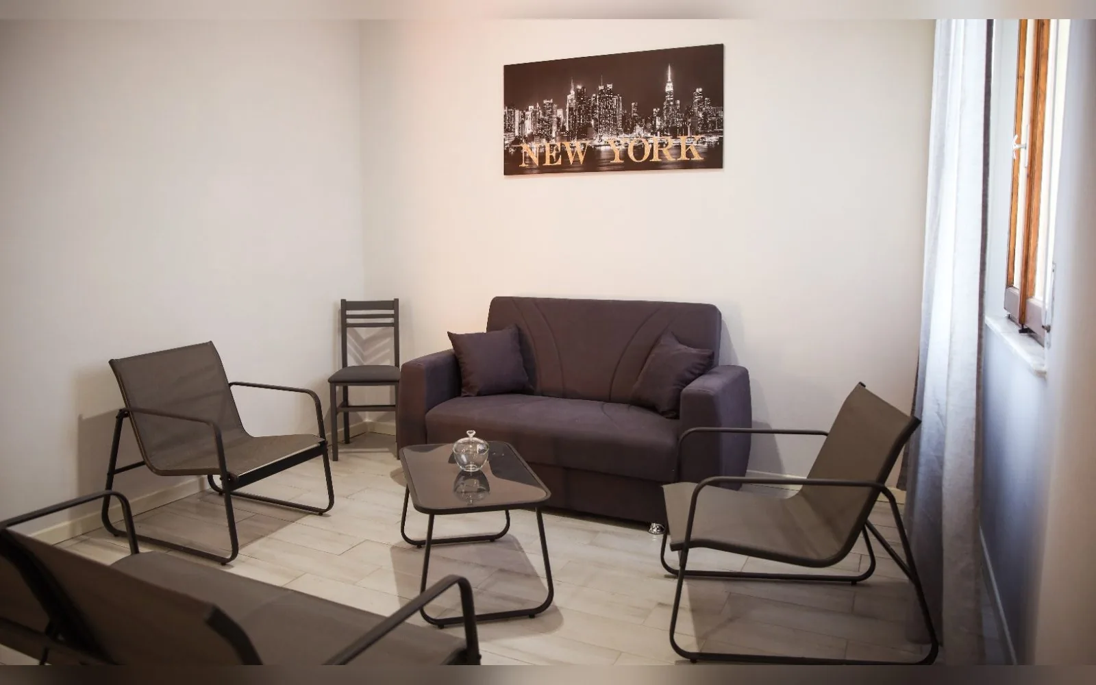 Noemi's House, 